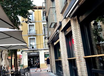 spain/zaragoza/casco-historico/bar/bloody