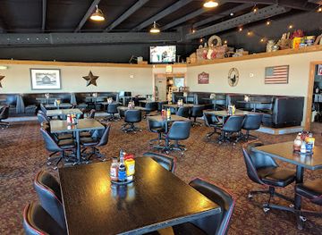 nebraska/eugene-t-mahoney-state-park/bar/round-the-bend-steakhouse