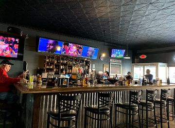 missouri/west-central-missouri/bar/the-old-mine-house-bar-grill