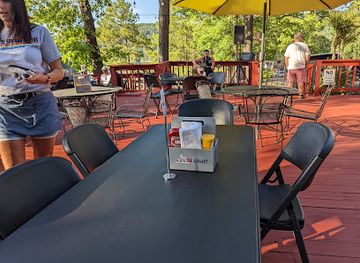 arkansas/lake-ouachita/bar/compass-fire-grill-tavern