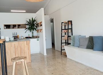 norfolk-island/steels-point/bar/enitaim-woodfired-pizza