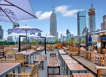 new-york/new-york-metropolitan-area/bar/230-fifth-rooftop-bar