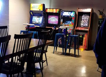 missouri/southwest-missouri/bar/best-of-luck-beer-hall