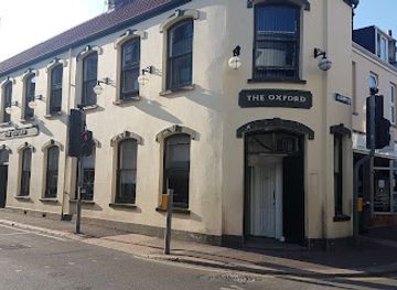 jersey/gorey-harbour/bar/the-oxford