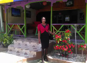 Daisy's Bar