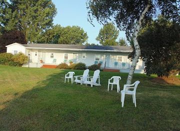 vermont/grand-isle-county/bar/ruthcliffe-lodge