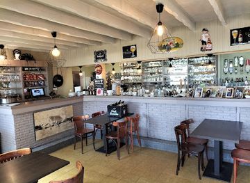 belgium/de-panne/bar/perroquet-23