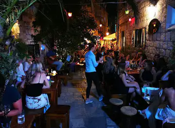 Vintage Wine Bar