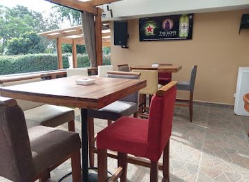 tanzania/arusha/bar/the-don-s-lounge