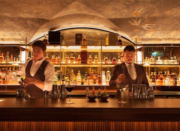 ireland/dublin/st-stephen-s-green/bar/9-below