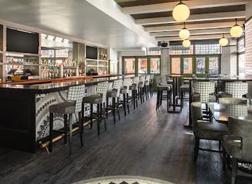 massachusetts/boston/south-end/bar/trophy-room