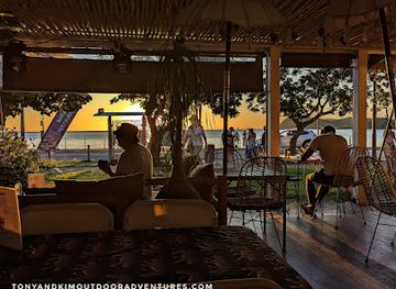 new-caledonia/baie-des-citrons/bar/single-fin