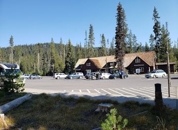 oregon/crater-lake-national-park/bar/mazama-campground