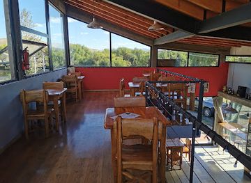 argentina/los-andes/bar/costa-sur-puerto-cervecero