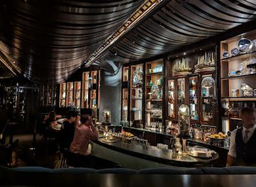 washington/puget-sound/bar/deep-dive