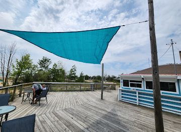 michigan/tawas-point-state-park/bar/thyme-at-the-point