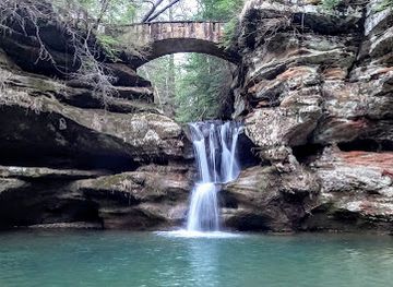 ohio/hocking-hills/bar/old-man-s-cave