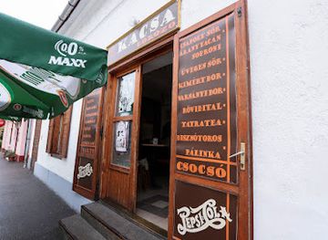 hungary/eger/bar/the-duck-wine-bar
