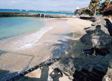 cabo-verde/praia-de-zal/bar/tam-tam-bar-restaurant