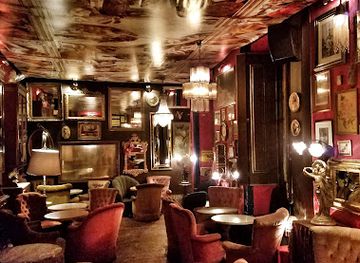 portugal/lisbon/bar/pensao-amor