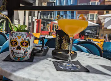 Victor's Boutique Bar