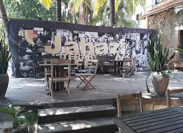 tanzania/stone-town/bar/living-room-at-park-hyatt-zanzibar