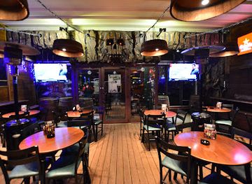 greece/central-macedonia/bar/beeratis-the-beer-bar