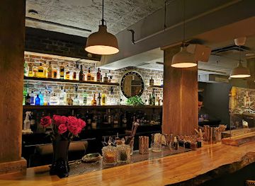 canada/atlantic-canada/bar/5-social