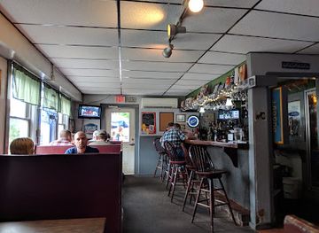 maine/kennebec-county/bar/dugout-bar-grill