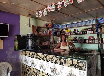 liberia/monrovia/bar/coucou-daughters