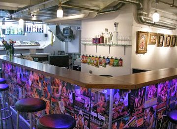 switzerland/zurich/bar/edi-s-weinstube