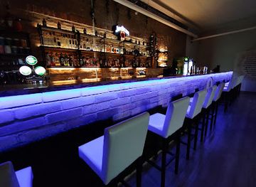 hungary/vac/bar/rustiq-bar