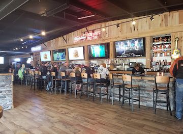 indiana/evansville/bar/bud-s-rockin-country-bar-grill