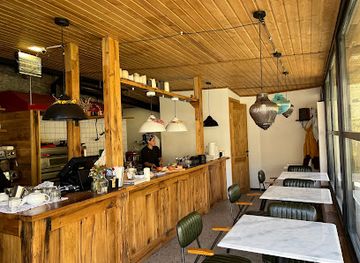 georgia/arabia-mountain/bar/maisi-restaurant-in-kazbegi