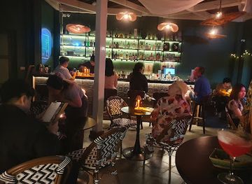 thailand/rattanakosin/bar/glass-half-full-bar-yaowarat