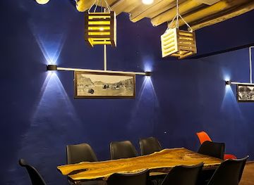 pakistan/deosai-national-park/bar/yak-and-bull-cafe-skardu