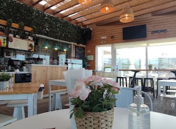 portugal/beira-alta/bar/areal-beach-bar-by-chakall
