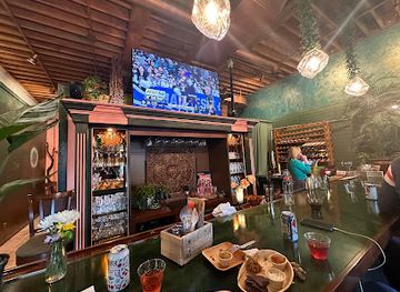 wisconsin/lake-geneva/bar/house-of-bogini