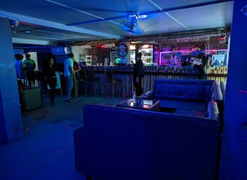 guyana/kaieteur-national-park/bar/cocktails-hotspot-bar-and-grill