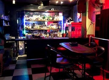 philippines/subic/bar/red-baron-bar