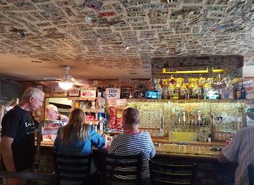 california/imperial-valley/bar/ski-inn