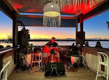 australia/mid-north-coast/bar/little-shack