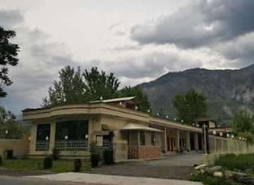 pakistan/kaghan-valley/bar/breeze-inn-hotel-restaurant-tranna-balakot