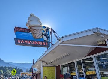 oregon/cascade-mountains/bar/eastwind-drive-in