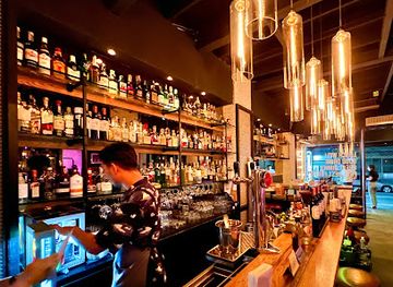 thailand/phuket/phuket-town/bar/the-column-phuket