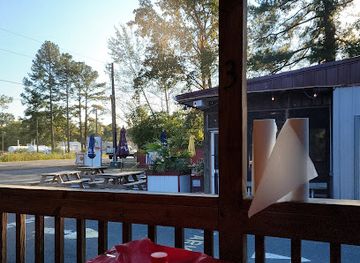 maryland/janes-island-state-park/bar/linton-s-seafood