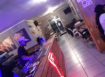 south-africa/eastern-cape/bar/infinity-cocktail-bar-and-eatery