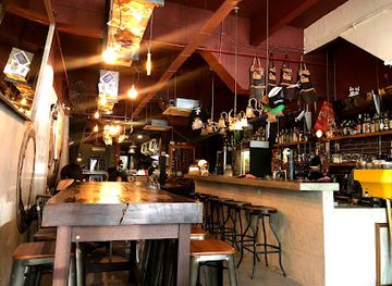 singapore/chinatown/bar/moonstone-bar