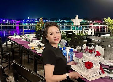 vietnam/hue/phu-huong/bar/song-huong-floating-restaurant