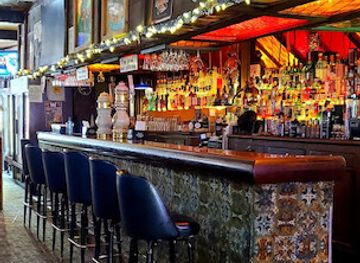 wisconsin/kettle-moraine/bar/sir-james-pub